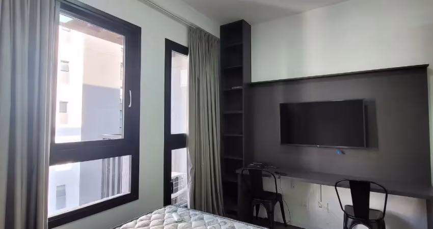 Alugo lindo studio próx ao metrô e shopping santa cruz, mobiliado