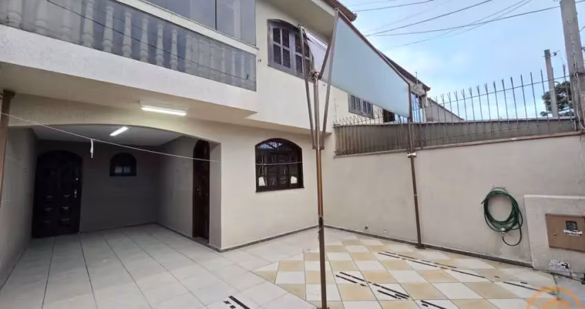 Sobrado com 3 quartos  para alugar, 118.60 m2 por r$3350.00  - xaxim - curitiba/pr