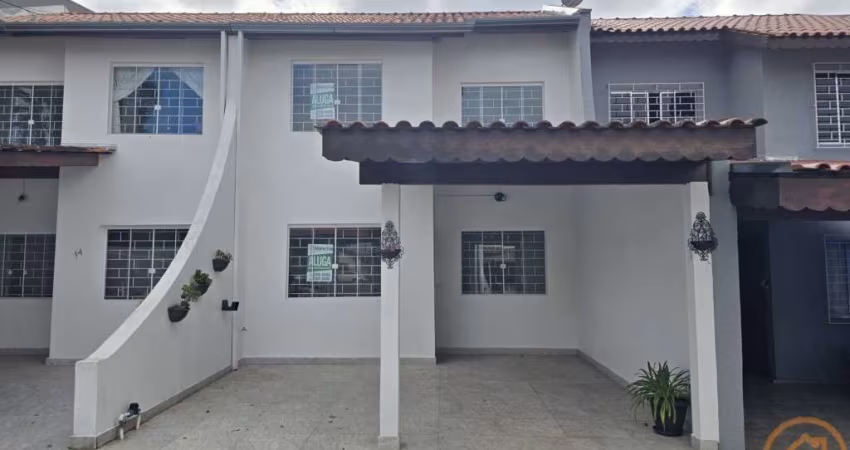 Sobrado com 3 quartos  para alugar, 90.00 m2 por R$2390.00  - Boqueirao - Curitiba/PR