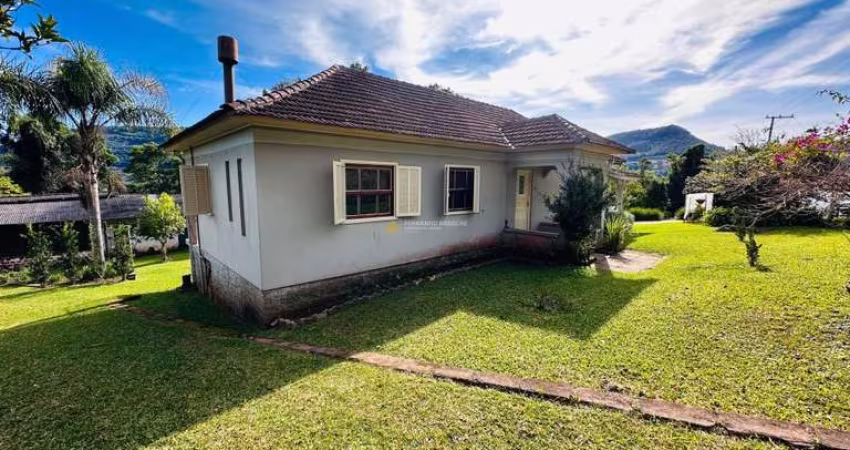 Sítio / Chácara para Venda no bairro Vila Seger em Santa Maria do Herval, 3 quartos sendo 1 suíte, 1 vaga, 12000 m² de área total, 12000 m² privativos,