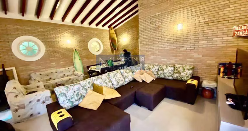 Linda casa com terreno a venda a apenas 30m da praia das palmeiras, caraguatatuba, com 4 dormitórios