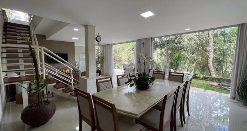 Casa em condomínio fechado com 5 quartos à venda na Alameda do Universo, 101, Ville de Montagne, Nova Lima