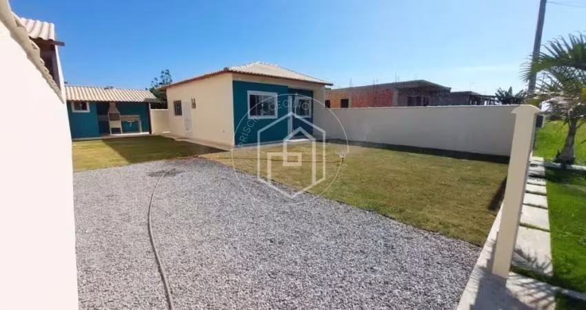 Casa com 2 quartos à venda na Travessa Carine Heinzer, 5, Florestinha I (Tamoios), Cabo Frio