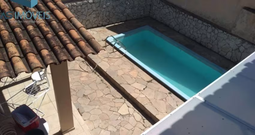 Casa para Locação em São Pedro da Aldeia, Centro, 5 dormitórios, 1 suíte, 4 banheiros, 1 vaga