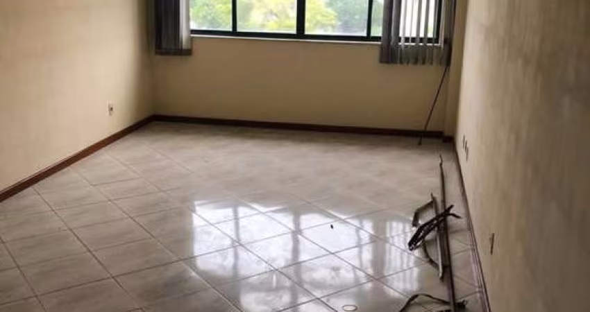 Salão Comercial para Locação em Cabo Frio, Itajuru, 1 banheiro