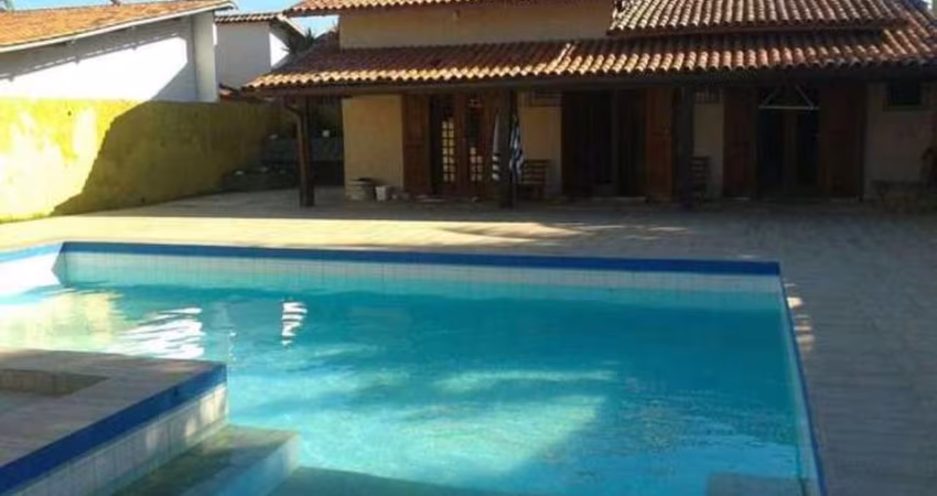 Casa para Venda em Cabo Frio, Ogiva, 2 dormitórios, 2 suítes, 3 banheiros, 2 vagas