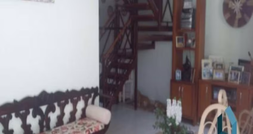 Casa em Condomínio para Venda em Cabo Frio, Braga, 4 dormitórios, 1 suíte, 4 banheiros, 2 vagas