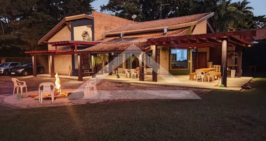 Chácara térrea à venda no condomínio chácara hípica, próximo ao atacadão - ribeirão preto/sp.