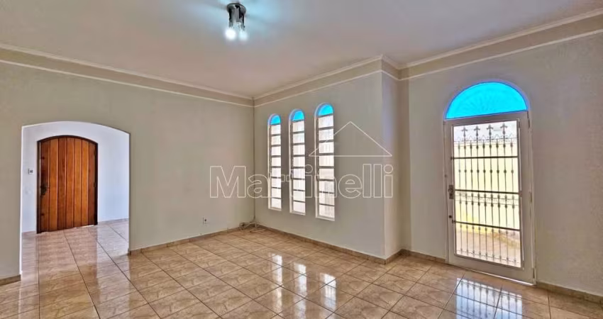 Casa térrea residencial de 305m² de área de terreno e 175m² de área construída para locação no Bairro Sumarezinho - próximo ao Supermercados Gricki, Ribeirão Preto/SP.