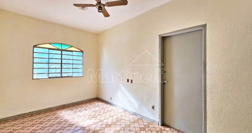Casa térrea de 166m² de área construída à venda, próximo ao Parque Carlos Raya - Bairro Jardim Irajá, Ribeirão Preto/SP.