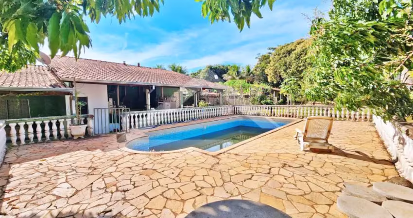 Rancho á venda no bairro jardim veredas do rio pardo, próximo à estr. da cana - serra azul/sp.