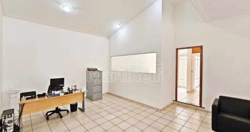 Casa Térrea de 190m² de área construída a venda, próximo ao Fórum - Ribeirão Preto/SP.
