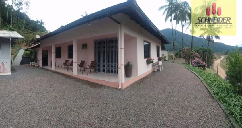 Casa com 3 dormitórios à venda no bairro Centro em Benedito Novo/SC