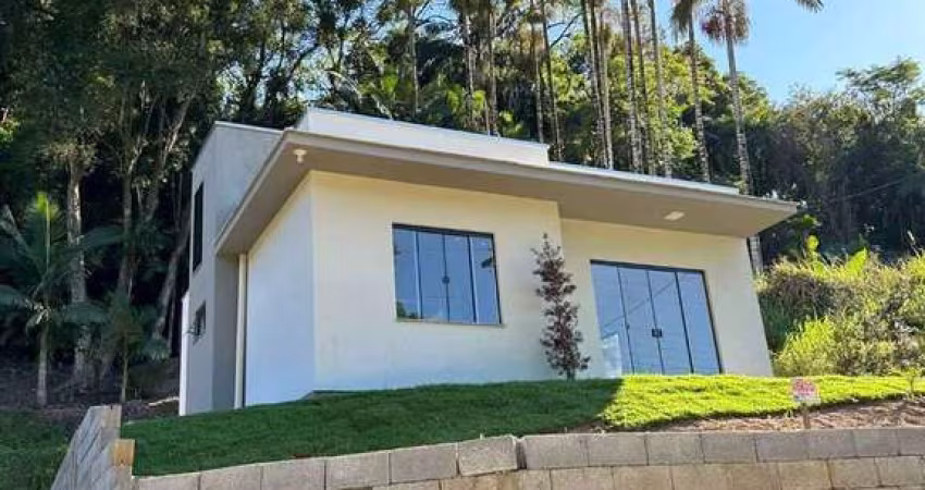 Casa com 2 dormitórios à venda no bairro Centro em Rodeio/SC