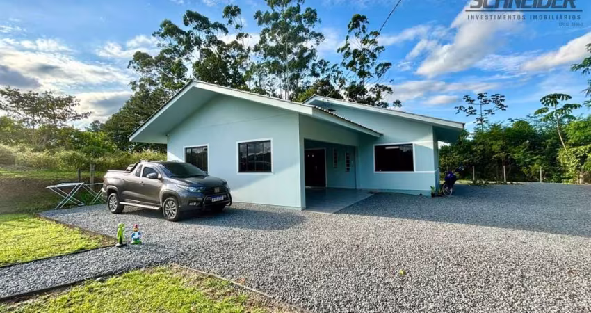 Casa com 3 dormitórios à venda no bairro Pomeranos em Timbó/SC