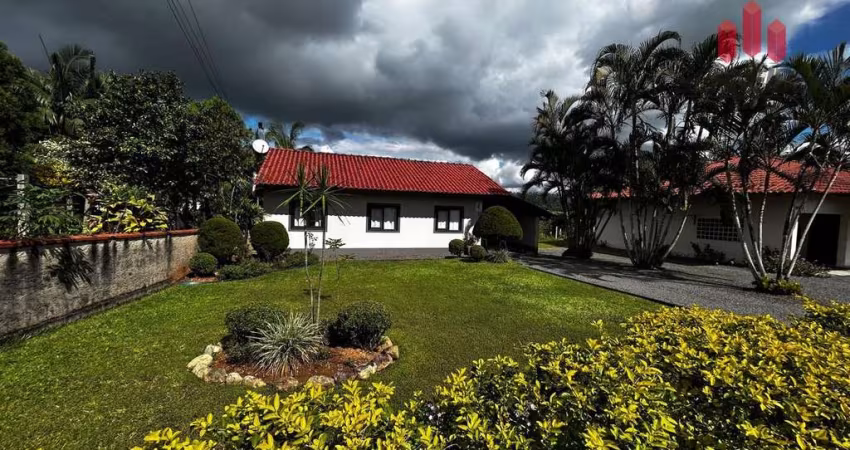 Casa com 2 dormitórios à venda no bairro Divinéia em Rio dos Cedros/SC