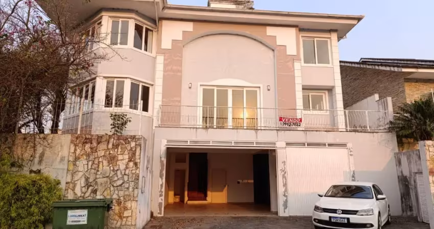 Oportunidade no Pedra Branca com 5 quartos de ESQUINA