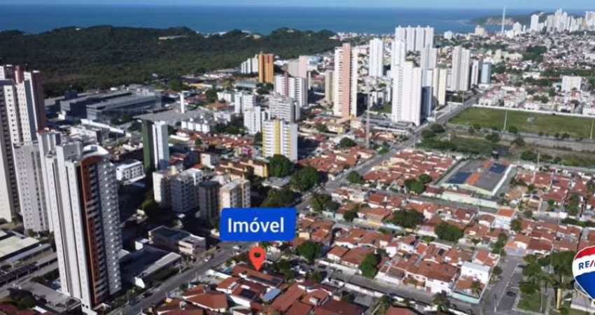 Belissima Casa 4/4 com Terreno de 833,26m² No Coração de Capim Macio