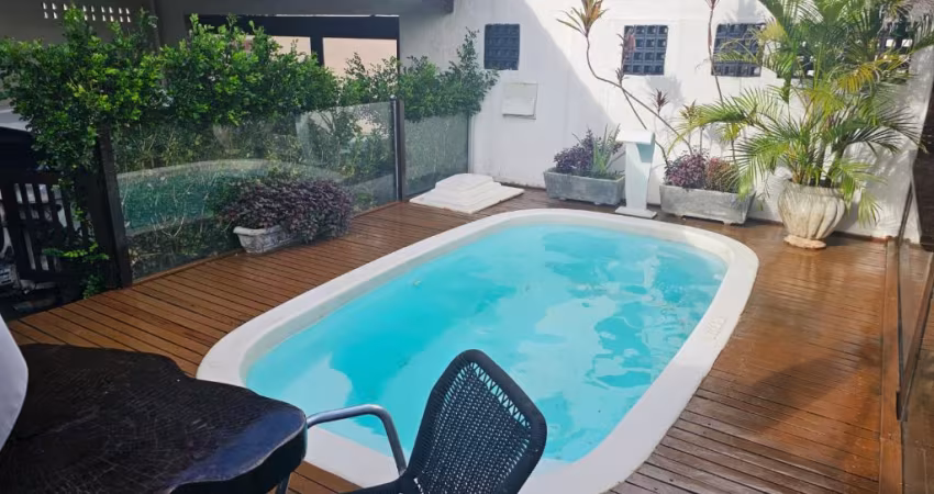 Oferta!! Belíssima Casa 4/4 Sendo 02 Suítes 336m² De Terreno - Candelária