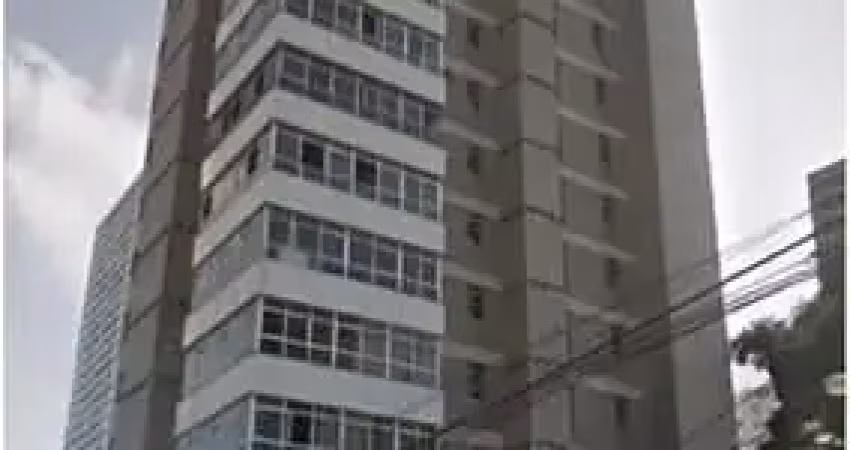 Apartamento 4/4 com 240m² no edifício prudente de morais
