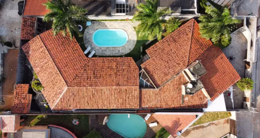 Casa alto padrão 550m² construída e terreno de 1.000m²