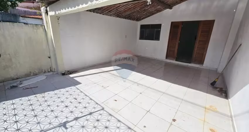 Casa em neópolis bem localizada com espaço comercial