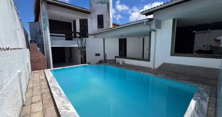 Linda casa com 5/4 sendo 4 suítes 450m² em capim macio