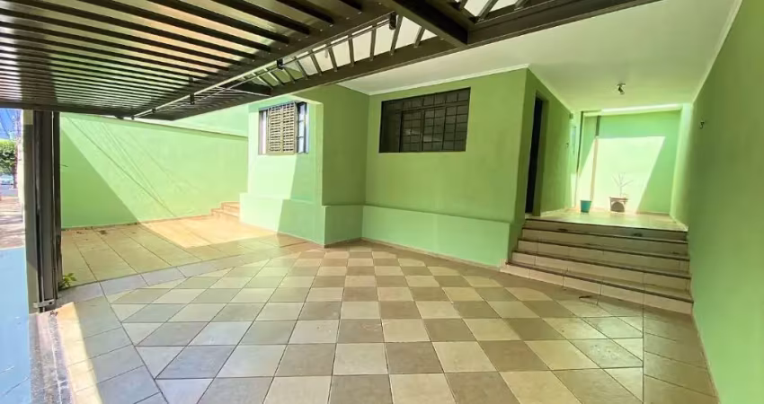 Casa à Venda  – R$ 445.000,00. Localização: Vila Tibério, Ribeirão Preto - SP