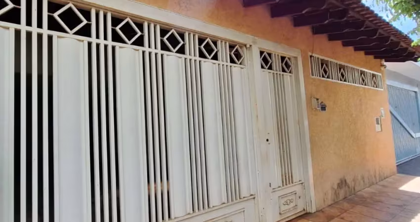 Casa à Venda  R$ 450.000,00. Localização: Ipiranga, Ribeirão Preto - SP