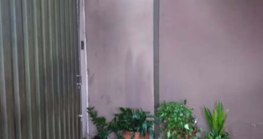 Sobrado à Venda  R$ 325.000,00. Localização: Geraldo de Carvalho, Ribeirão Preto - SP