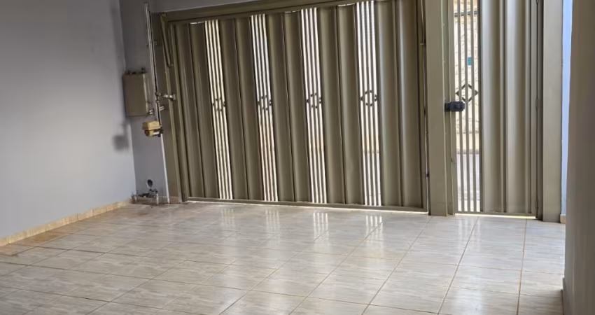 Casa à Venda  R$ 330.000,00. Localização: Vila Amélia, Ribeirão Preto - SP.