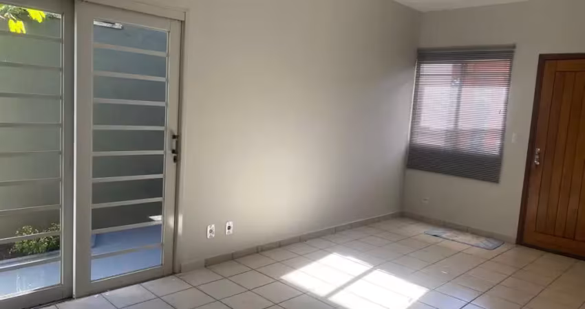Casa à Venda no Condomínio Fechado R$ 630.000,00.Localização: Manoel Penna, Ribeirão Preto - SP.