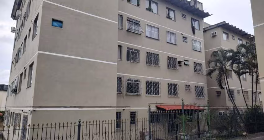 Apartamento com 2 quartos para alugar na Rua Camaipi, Campo Grande, Rio de Janeiro
