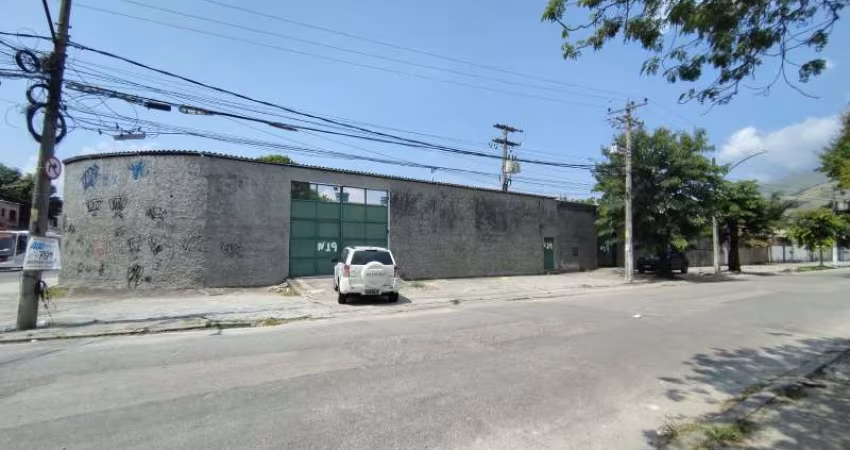Barracão / Galpão / Depósito com 5 salas para alugar na Rua Agrícola, 17, Bangu, Rio de Janeiro