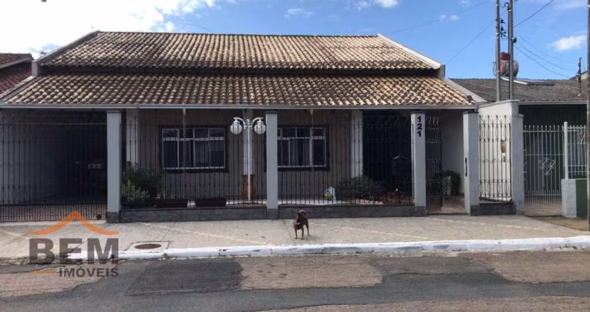 Casa com 3 dormitórios à venda, 256 m² por R$ 850.000,00 - São Vicente - Itajaí/SC