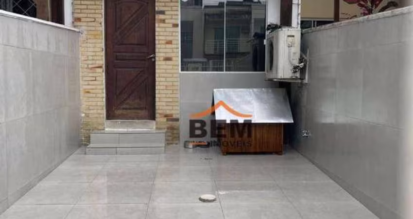 Casa com 2 dormitórios à venda, 65 m² por R$ 460.000 - Santa Regina - Camboriú/SC