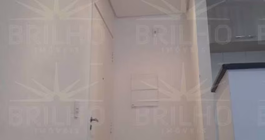 Apartamento em Jardim Tupanci  -  Barueri