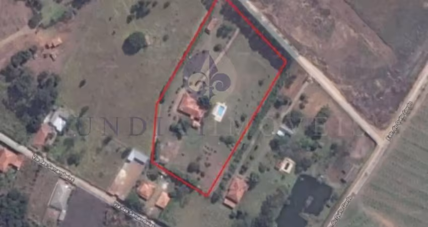 Excelente área à venda no bairro pinhal em cabreúva - 17.509,00 m², totalmente plano com uma ótima casa de 351 m², piscina.