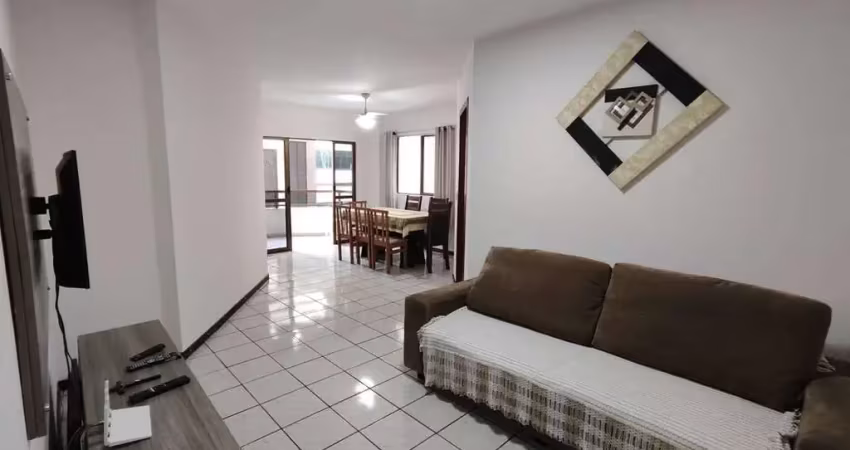 Apartamento com 3 quartos para alugar na Rua 302, 137, Meia Praia, Itapema