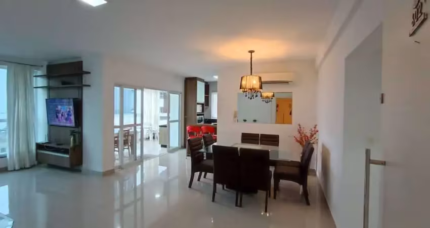 Apartamento com 4 quartos para alugar na Rua 306, 200, Meia Praia, Itapema