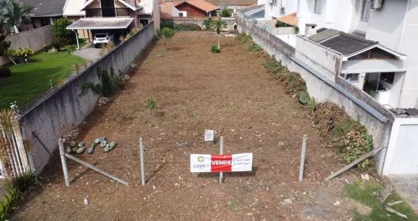 Terreno à venda com localização privilegiada!