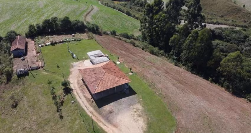 Chácara Formada com Casa e uma Incrível Vista Panorâmica!