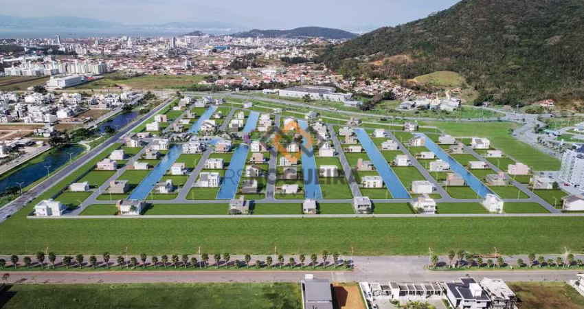Terreno em Condomínio em Fundos, Biguaçu/SC