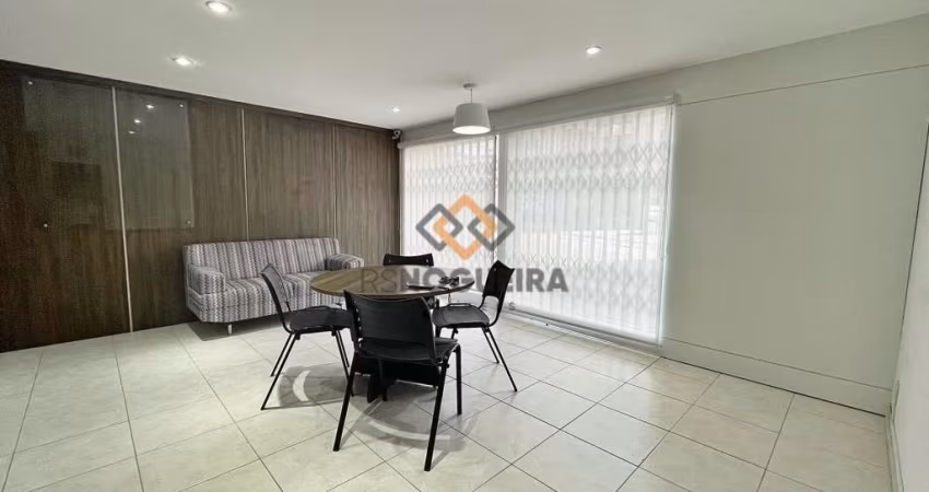 Loja térrea mobiliada com 100m² no Estreito!