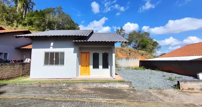 Casa com 2 quartos à venda na Rua Itajaí, Rio Morto, Indaial