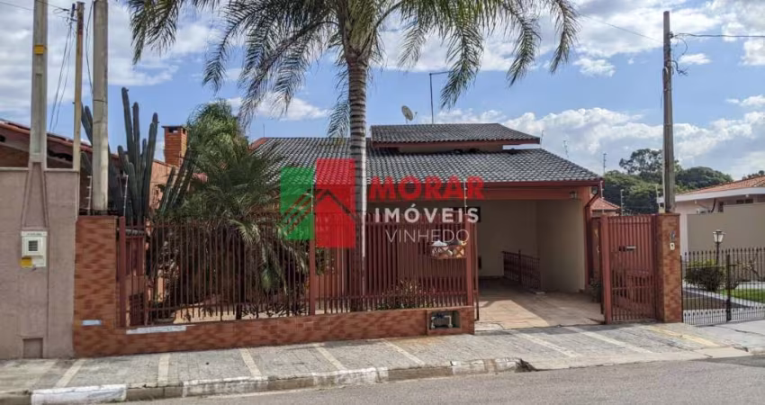 Casa comercial à venda na Osvaldo Cruz, 44, Centro, Vinhedo