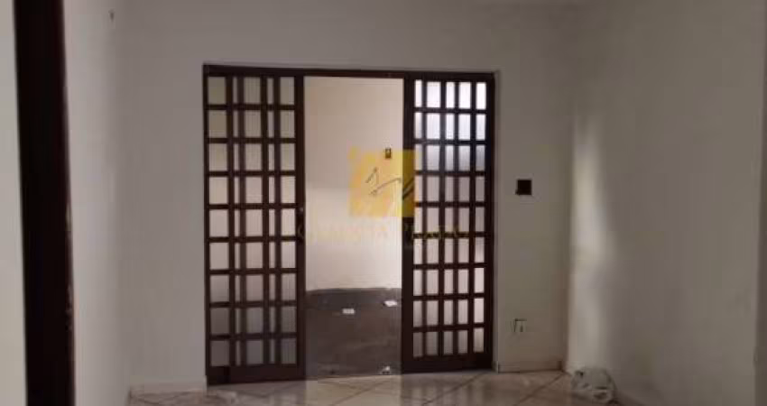 CASA com 03 quartos para VENDA