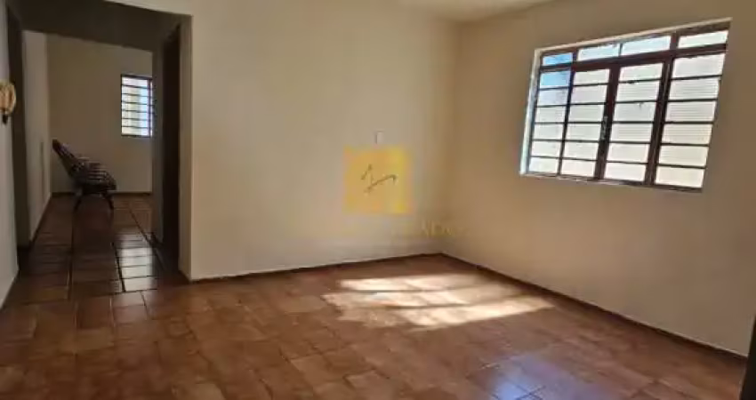 CASA com 03 quartos para VENDA