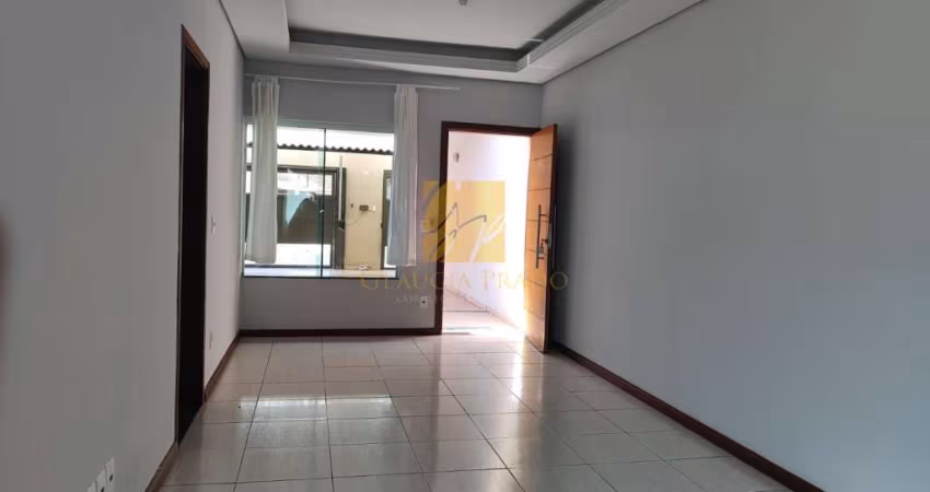 CASA com 03 quartos para VENDA