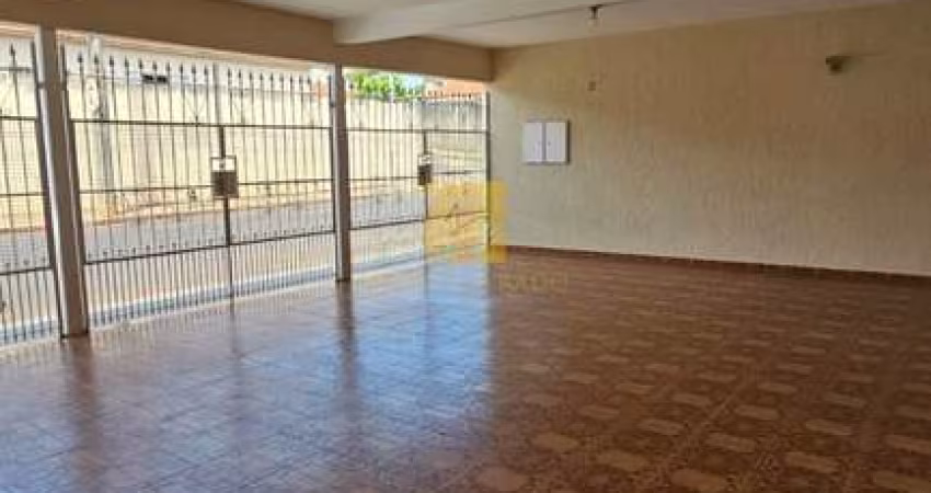 CASA com 03 quartos para VENDA